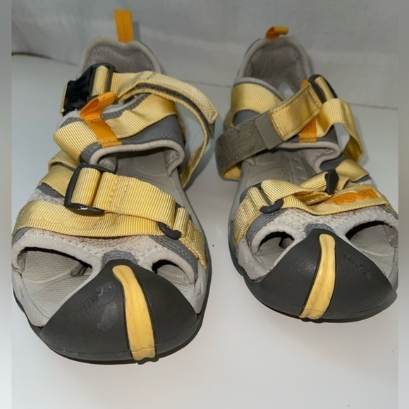 Teva Karnali Wraptor Sandals 6970-‎ Women's size 7 - Picture 2 of 9